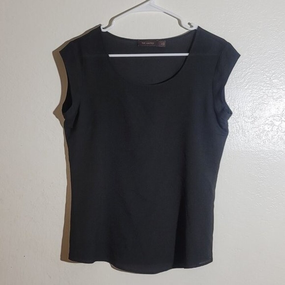 The Limited Black Scoop Crew Neck Short Sleeve Blouse Top sz S GUC Sheer